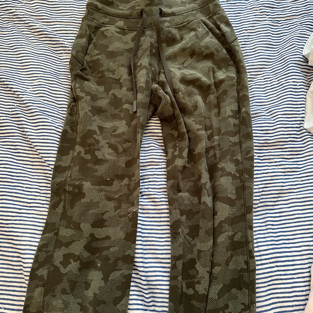Lululemon joggers